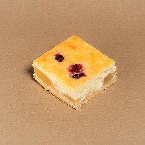 Ābolu-dzērveņu plātsmaize